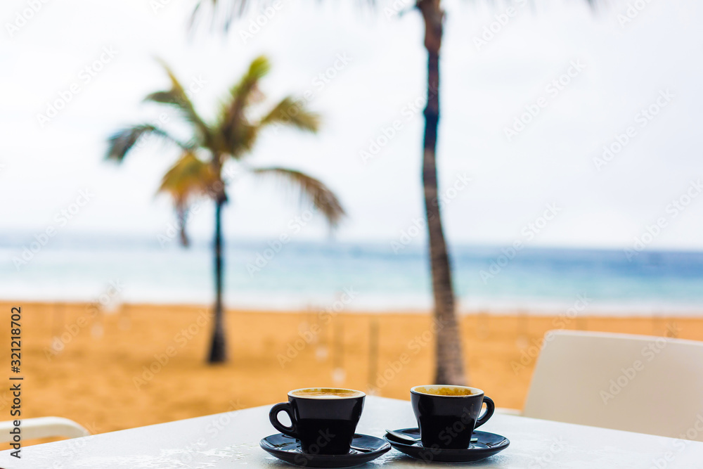 宮古島ビーチカフェのコーヒーと海の絶景
